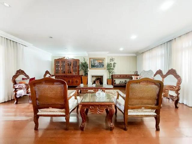 Casa venda em Região Geográfica Imediata de Londrina, Londrina