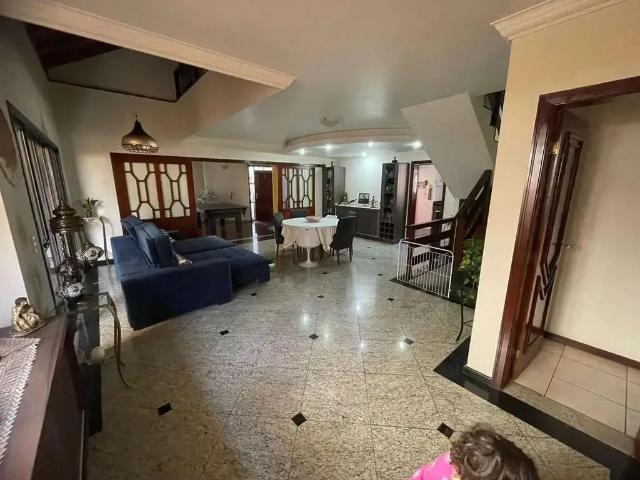 Casa venda em Região Geográfica Imediata de Londrina, Londrina