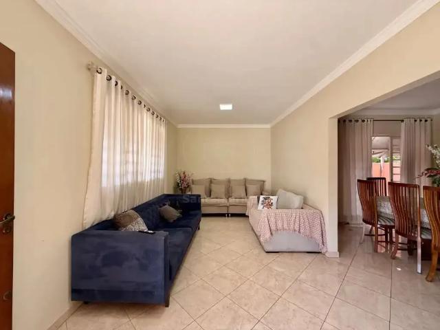 Casa venda em Região Geográfica Imediata de Londrina, Londrina