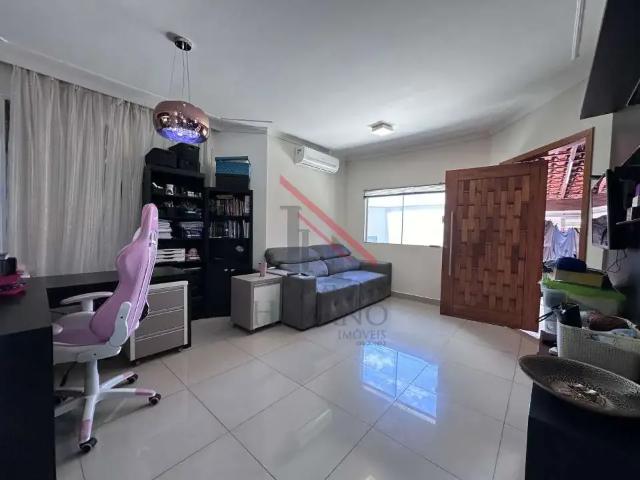 Casa venda em Região Geográfica Imediata de Londrina, Londrina
