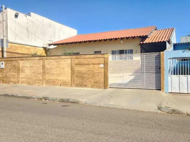 Casa venda em Região Geográfica Imediata de Londrina, Londrina