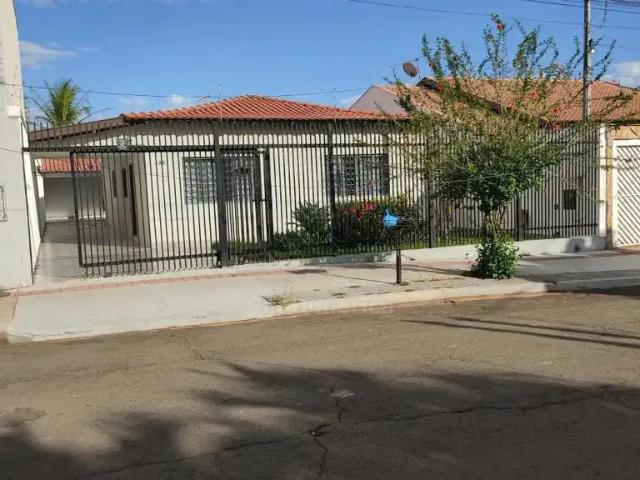 Casa venda em Região Geográfica Imediata de Londrina, Londrina