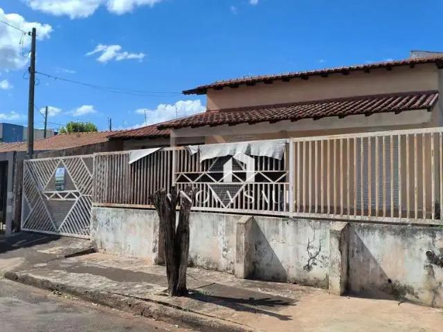 Casa venda em Região Geográfica Imediata de Londrina, Londrina
