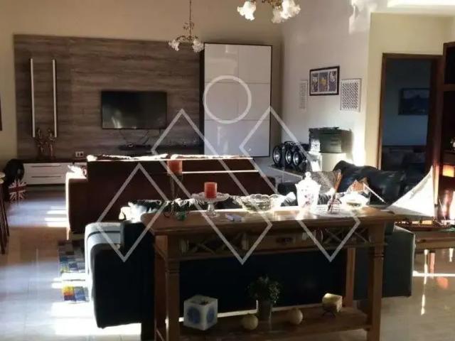 Casa venda em Região Geográfica Imediata de Londrina, Londrina