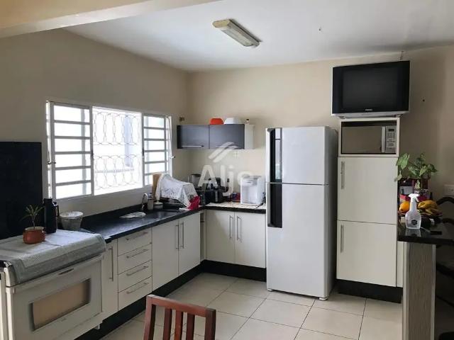 Casa venda em Região Imediata de Marília, Marília