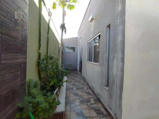 Casa venda em Região Imediata de Marília, Marília