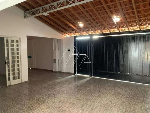 Casa venda em Região Imediata de Marília, Marília