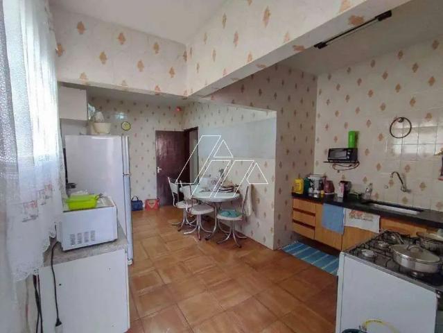 Casa venda em Região Imediata de Marília, Marília