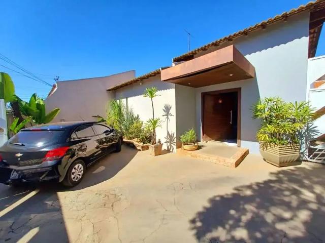 Casa venda em Região Imediata de Marília, Marília