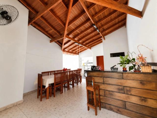Casa venda em Região Imediata de Marília, Marília