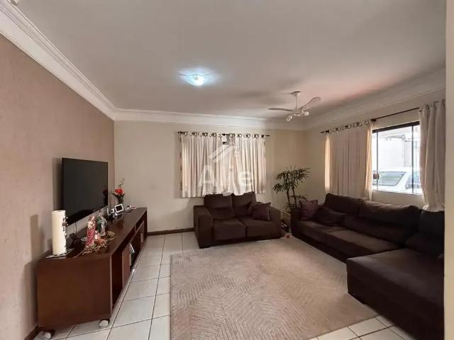 Casa venda em Região Imediata de Marília, Marília