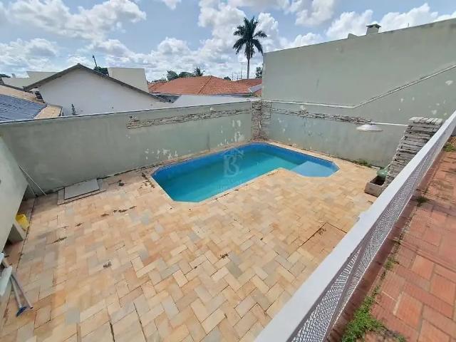 Casa venda em Região Imediata de Marília, Marília