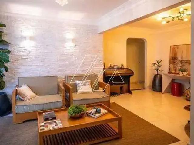 Casa venda em Região Imediata de Marília, Marília