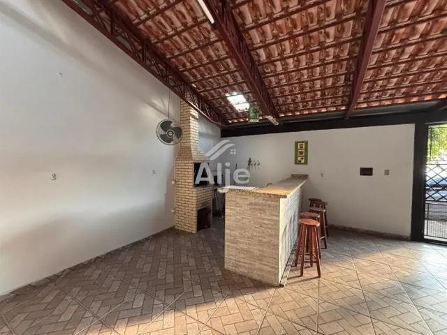 Casa venda em Região Imediata de Marília, Marília