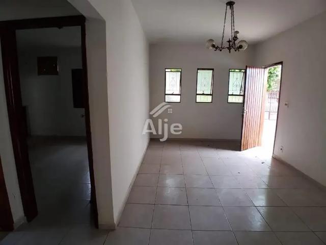 Casa venda em Região Imediata de Marília, Marília
