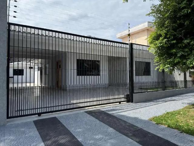 Casa venda em Região Geográfica Imediata de Maringá, Maringá