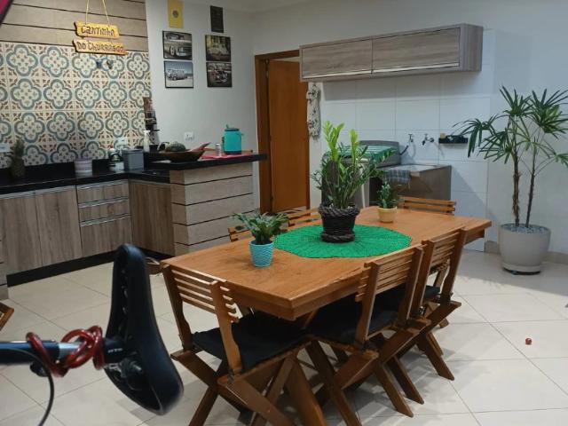 Casa venda em Jardim Paris VI, Maringá