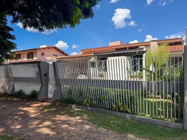 Casa venda em Região Geográfica Imediata de Maringá, Maringá