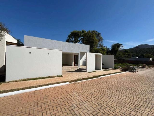 Casa venda em Mateus Leme, Região Geográfica Intermediária de Belo Horizonte