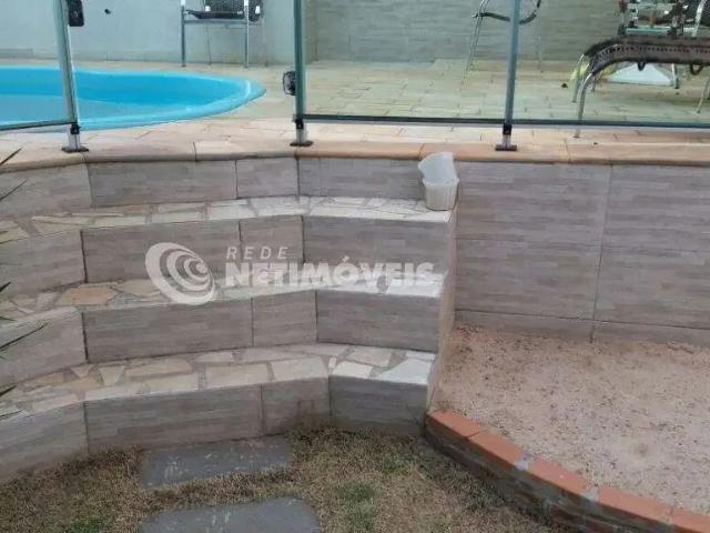 Casa venda em Mateus Leme, Região Geográfica Intermediária de Belo Horizonte