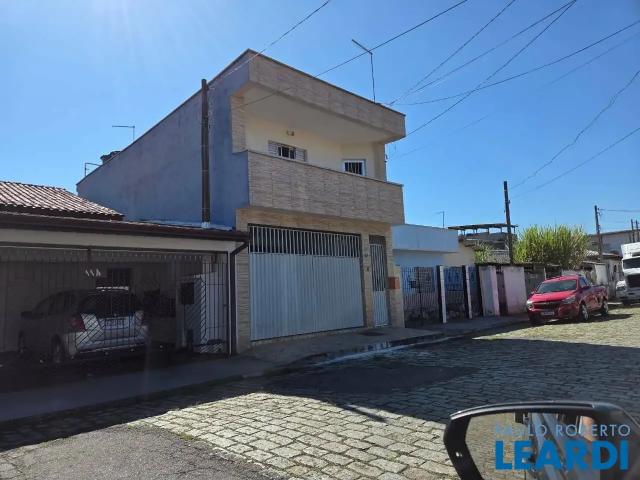 Casa venda em Jardim Betânia, Mogi das Cruzes