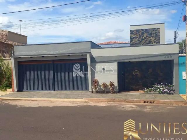 Casa venda em Região Geográfica Imediata de Monte Carmelo, Monte Carmelo