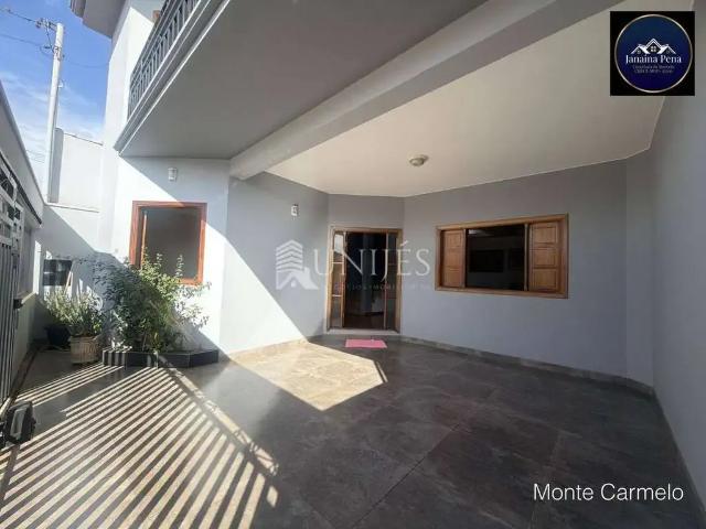 Casa venda em Região Geográfica Imediata de Monte Carmelo, Monte Carmelo