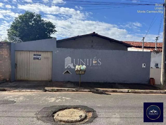 Casa venda em Região Geográfica Imediata de Monte Carmelo, Monte Carmelo