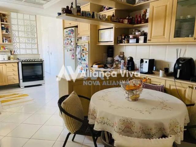 Casa venda em Região Oceânica, Niterói