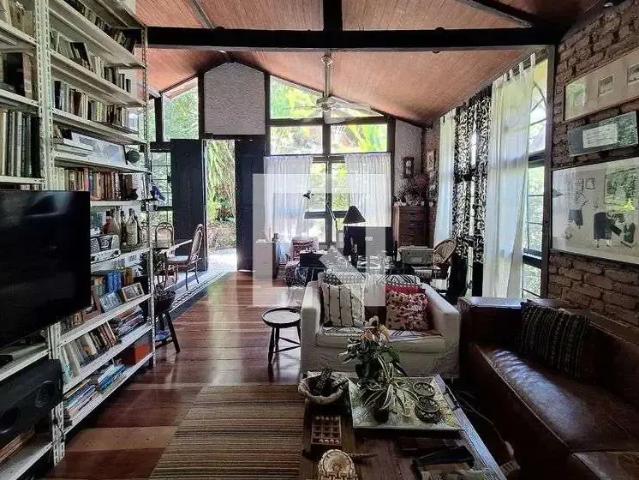 Casa venda em Região Oceânica, Niterói