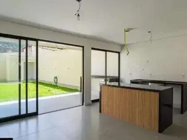 Casa venda em Região Geográfica Imediata do Rio de Janeiro, Região Metropolitana do Rio de Janeiro