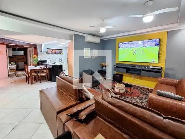 Casa venda em Morro do Caniçal, Niterói