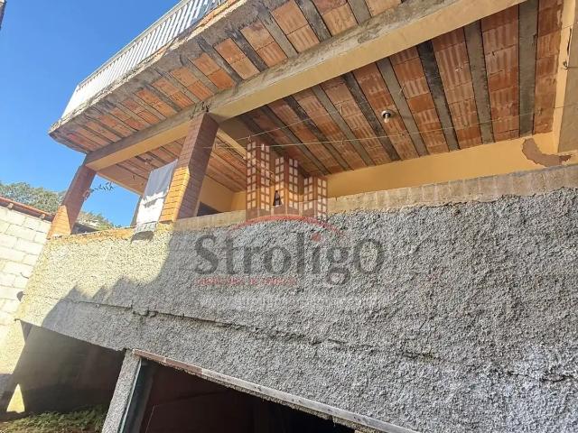 Casa venda em Nova Friburgo, Região Geográfica Intermediária de Petrópolis
