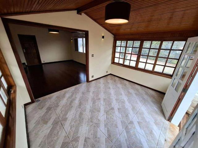 Casa venda em Nova Friburgo, Região Geográfica Intermediária de Petrópolis