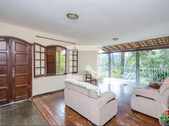 Casa venda em Região Geográfica Imediata de Belo Horizonte, Região Metropolitana de Belo Horizonte