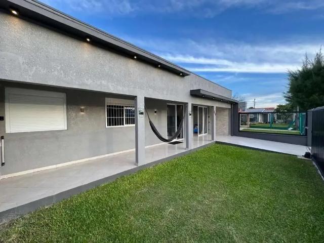 Casa venda em Região Geográfica Imediata de Tramandaí - Osório, Aglomeração Urbana do Litoral Norte