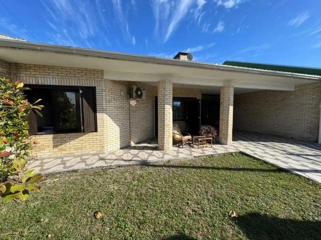 Casa venda em Região Geográfica Imediata de Tramandaí - Osório, Aglomeração Urbana do Litoral Norte