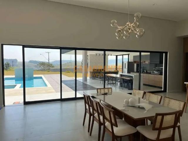 Casa venda em Região Imediata de São José dos Campos, Região Metropolitana do Vale do Paraíba e Litoral Norte
