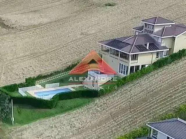 Casa venda em Região Imediata de São José dos Campos, Região Metropolitana do Vale do Paraíba e Litoral Norte