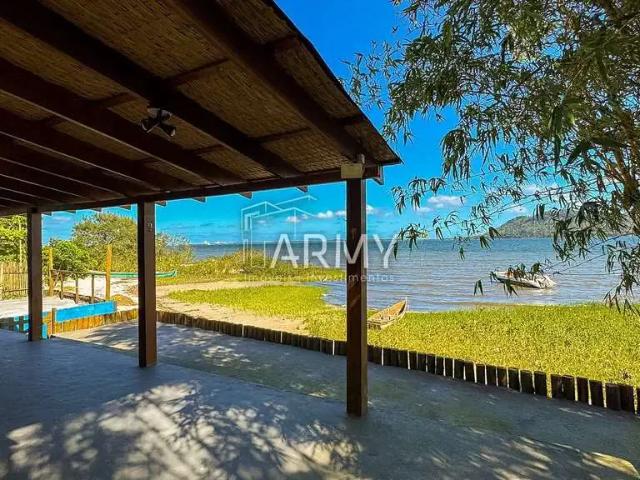 Casa venda em Região Geográfica Imediata de Paranaguá, Paranaguá