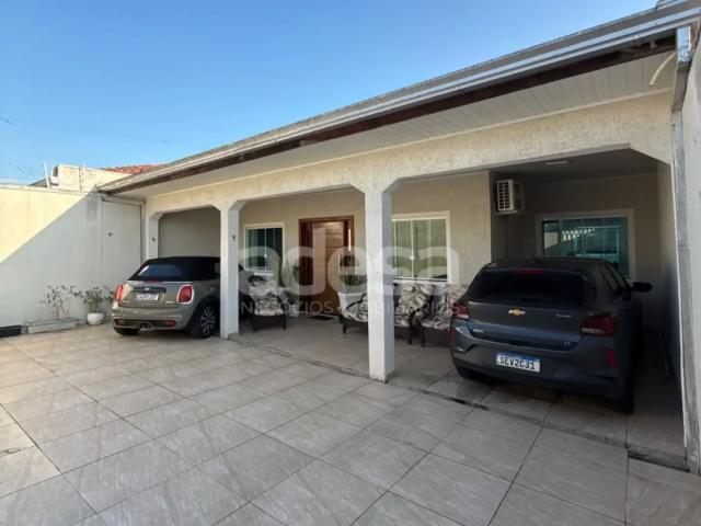 Casa venda em Região Geográfica Imediata de Paranaguá, Paranaguá