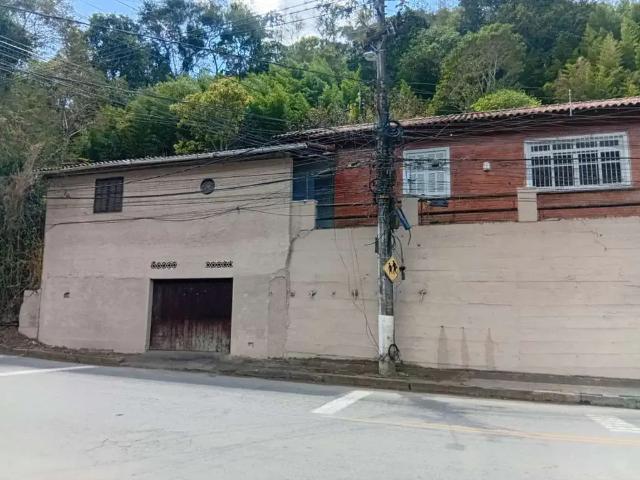 Casa venda em Região Geográfica Imediata de Petrópolis, Região Metropolitana do Rio de Janeiro