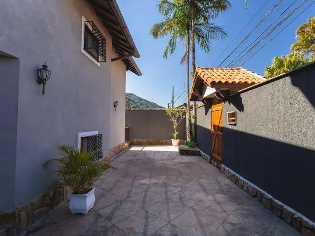 Casa venda em Região Geográfica Imediata de Petrópolis, Região Metropolitana do Rio de Janeiro