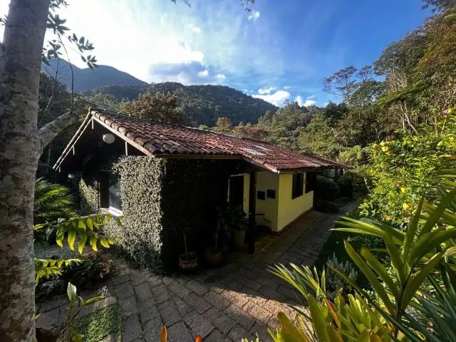 Casa venda em Cascatinha, Petrópolis