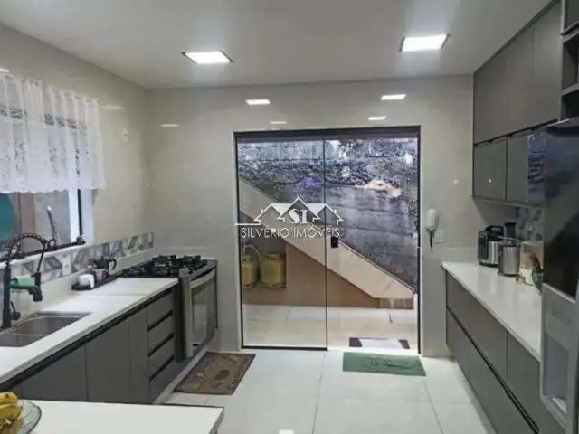 Casa venda em Petrópolis, Região Geográfica Intermediária de Petrópolis