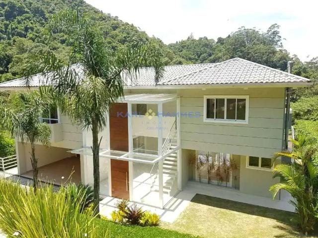 Casa venda em Região Geográfica Imediata de Petrópolis, Região Metropolitana do Rio de Janeiro