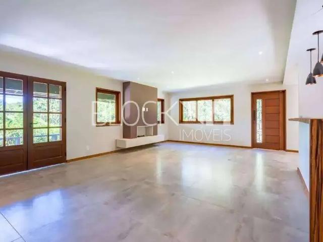 Casa venda em Região Geográfica Imediata de Petrópolis, Região Metropolitana do Rio de Janeiro