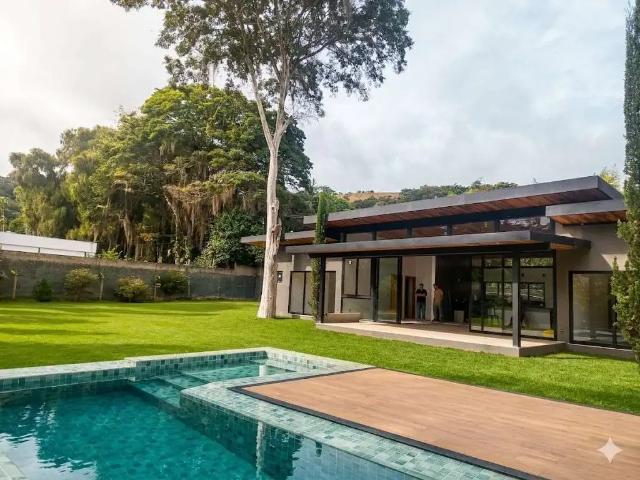 Casa venda em Região Geográfica Imediata de Petrópolis, Região Metropolitana do Rio de Janeiro