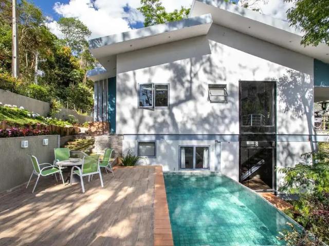 Casa venda em Região Geográfica Imediata de Petrópolis, Região Metropolitana do Rio de Janeiro