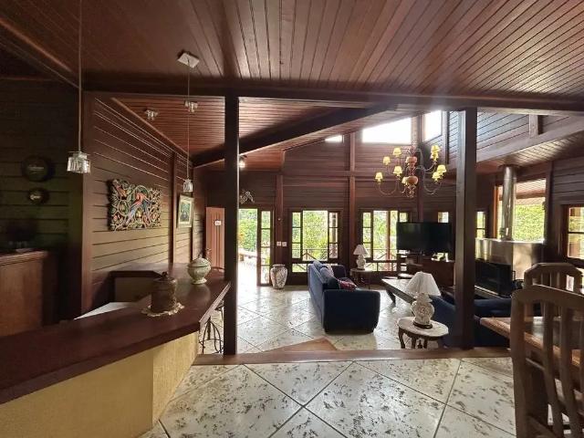 Casa venda em Região Geográfica Imediata de Petrópolis, Região Metropolitana do Rio de Janeiro